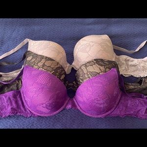 3 EUC Victoria Secret Bra’s size 36C